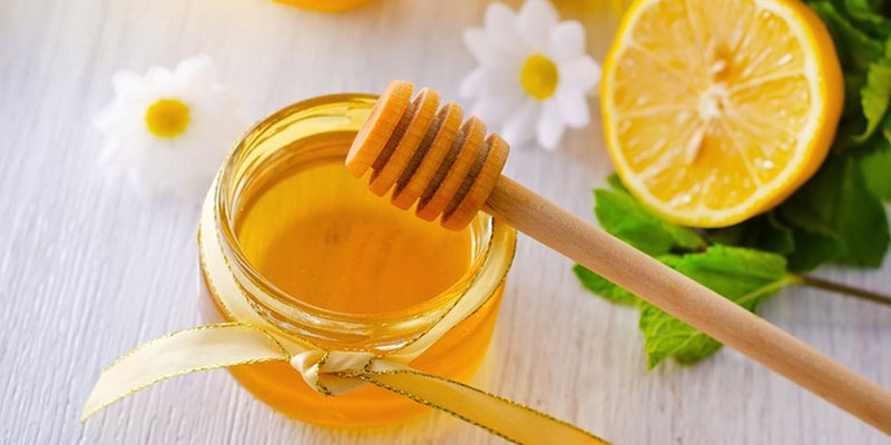 1. Chanh Và Mật Ong – Sự Kết Hợp Tuyệt Vời Cho Quá Trình Detox