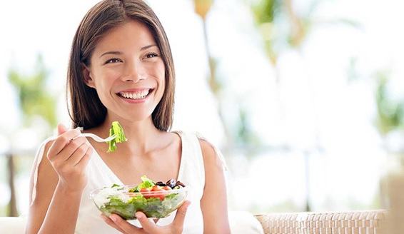Bữa phụ: Hỗ trợ kiểm soát cơn đói và ổn định đường huyết