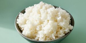 Ăn ít cơm giảm béo hiệu quả không? Thực hư ra sao?